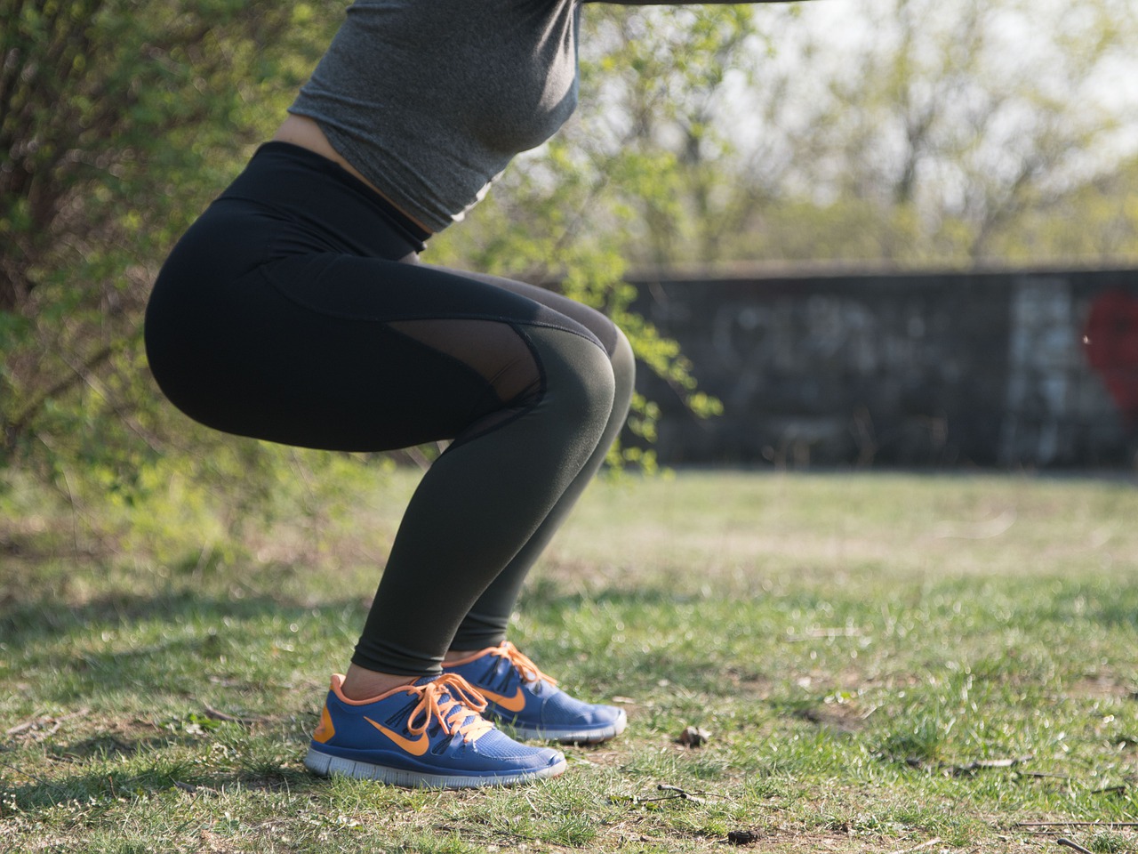 Jak ćwiczyć pilates: Wzmocnij mięśnie i popraw swoją postawę